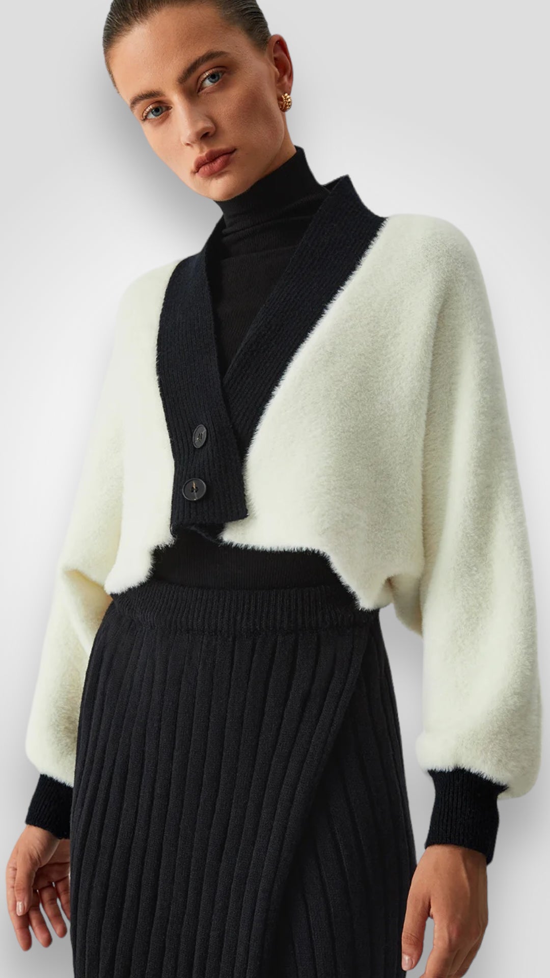 CONTRAST TRIM FUZZY CROP CARDIGAN MOLLY