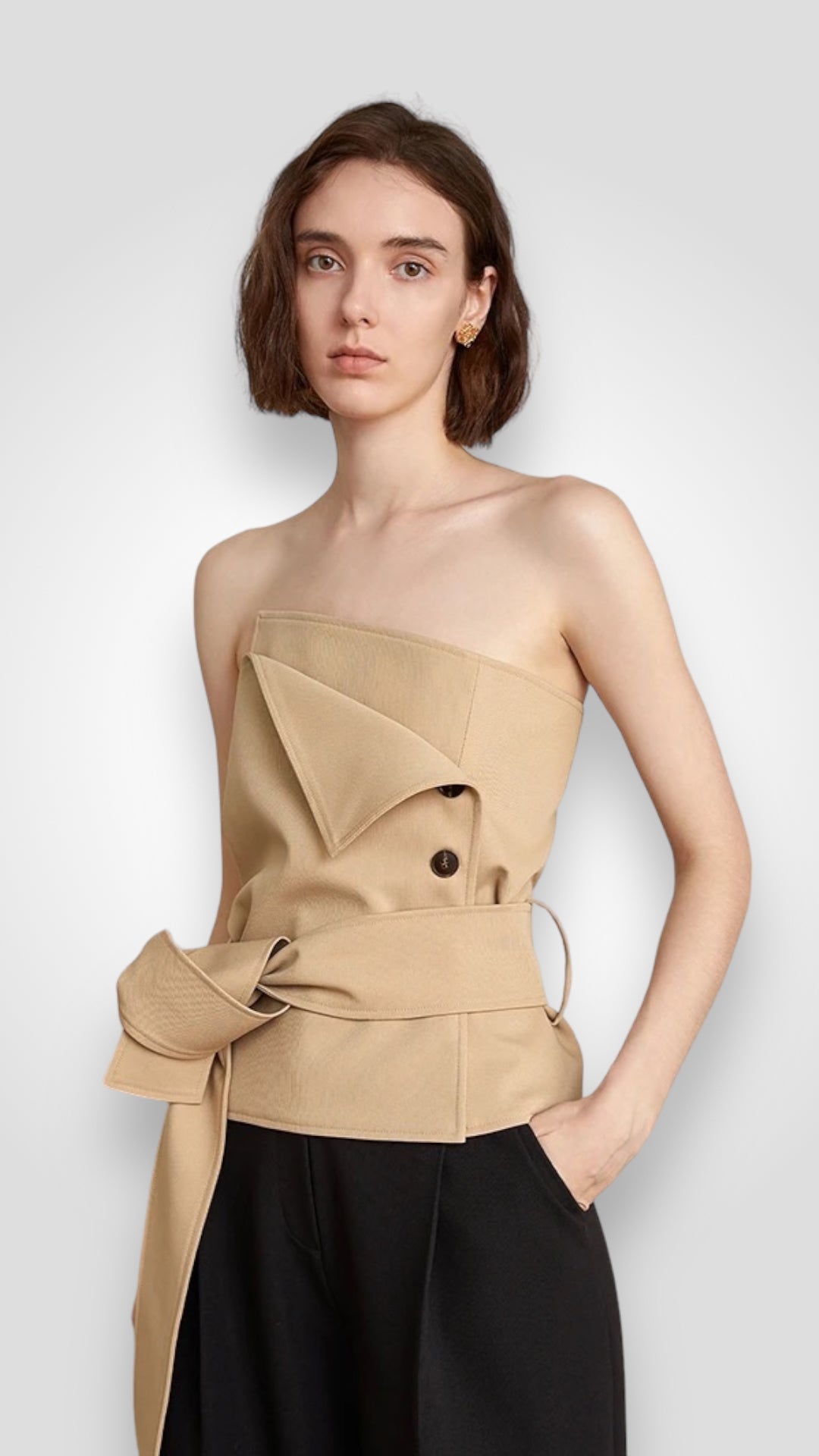 Asymmetric Top Ivy
